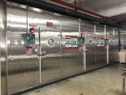 食堂不銹鋼雙溫冷庫安裝.jpg 食堂不銹鋼雙溫冷庫安裝.jpg