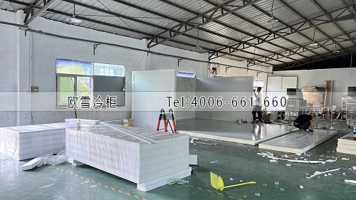 冷庫(kù)安裝.jpg 冷庫(kù)安裝.jpg